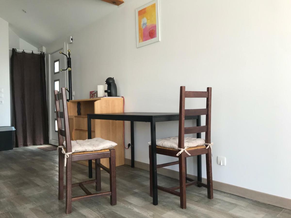 Bassens  Joli Studio Au Calme 아파트 외부 사진